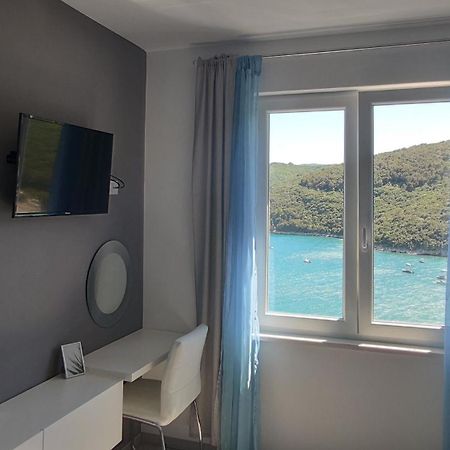 Apartment Noemi With A Direct Beach View Rabac Room photo
