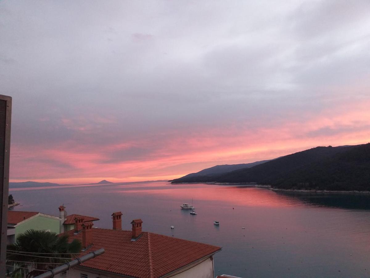 Apartment Noemi With A Direct Beach View Rabac Exterior photo
